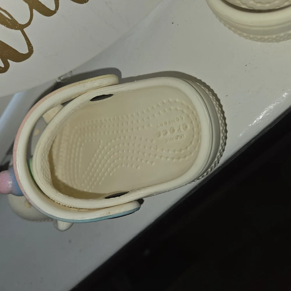 Unicorn Rainbow And Cream Toddler CROCS SIZE 6 - Picture 5 of 6